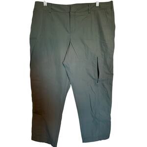 KIRKLAND Signature travel pants Green size 10